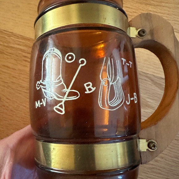 Siesta Ware Amber Color Set of Two Barrel Mugs - Picture 4 of 15